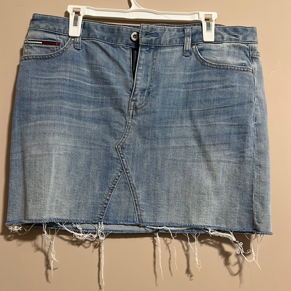 Tommy Hilfiger Jean skirt- size 12
